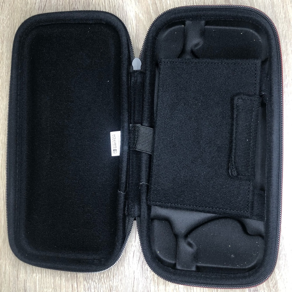 Nintendo Switch Case - Picture 2 of 3